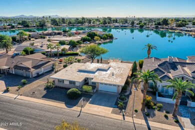 13813 N Whispering Lake Dr, Sun City, AZ 85351 - photo 2
