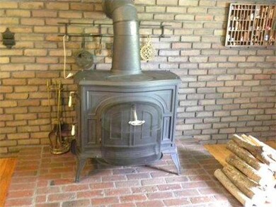 204 Prospect St, Ludlow, MA 01056 - photo 6