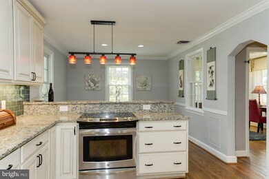 3460 Washington Dr, Falls Church, VA 22041 - photo 7