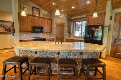 Kitchen (2)