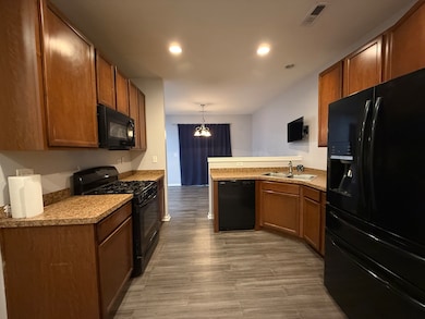 433 Acushnet St, Elgin, IL 60124 - photo 4