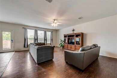 861 Crockett Dr, Lavon, TX 75166 - photo 5