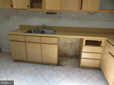 5705 Beecher St, Hyattsville, MD 20785 - photo 7