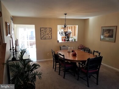 708 Saint Peters Ct, Edgewood, MD 21040 - photo 4