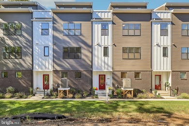 948 Riverplace Dr unit 48O, Conshohocken, PA 19428 - photo 2