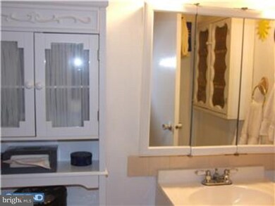 15 Dougherty Blvd unit R2, Glen Mills, PA 19342 - photo 3