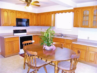 This Large Eat-In Kitchen Is Perfect For Holiday E