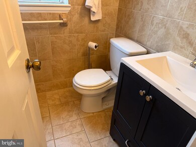 4640 31st Rd S unit A1, Arlington, VA 22206 - photo 6