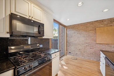 471 Linden St unit 471, Winnetka, IL 60093 - photo 7