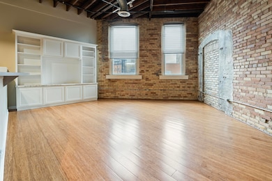 40 Monroe Center St NW unit 307, Grand Rapids, MI 49503 - photo 2