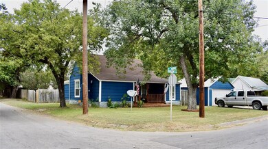 1401 Truelove St, Gainesville, TX 76240 - photo 2