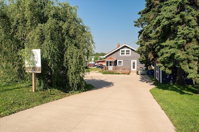 14-729 N Main St Viroqua-01401
