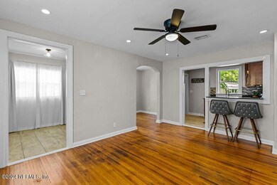 5021 Colonial -13
