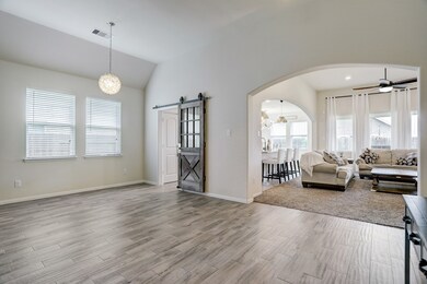 5179 Echo Falls Dr, Alvin, TX 77511 - photo 4