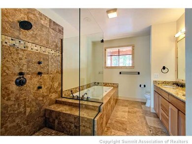 Master Bath/Spa.