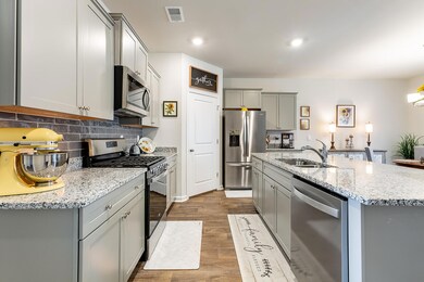 114 Oakwood Blvd, Summerville, SC 29486 - photo 6