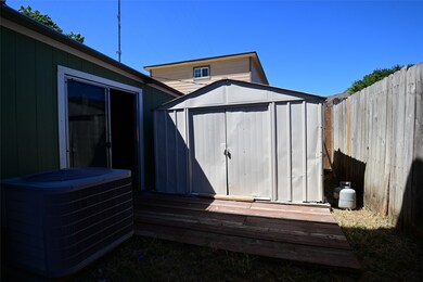 8351 E Ridge Dr, Houston, TX 77040 - photo 6