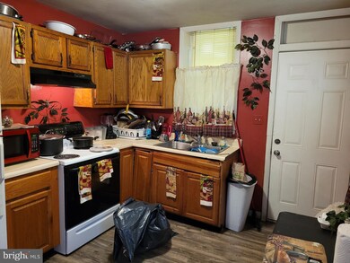 1814 Regina St, Harrisburg, PA 17103 - photo 5