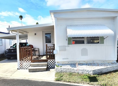 370 53rd Ave N unit 230, Saint Petersburg, FL 33703 - photo 2