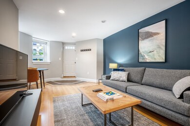 674 Washington St unit A, Brookline, MA 02446 - photo 3