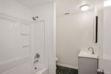 404 S Shasta Ave, Stockton, CA 95205 - photo 6