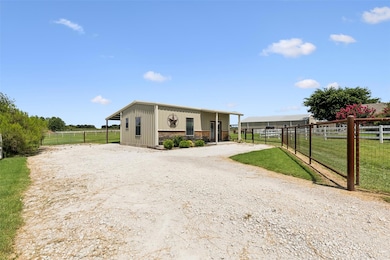 2803 Meander Rd, Granbury, TX 76049 - photo 2