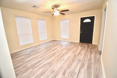 1119 Beacon St, Houston, TX 77015 - photo 4