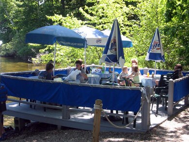 cafe_deck