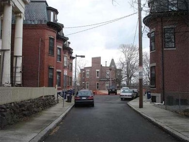 15 Morley St, Roxbury, MA 02119 - photo 2