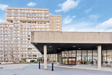 250 Hammond Pond Pkwy unit 308S, Chestnut Hill, MA 02467 - photo 5