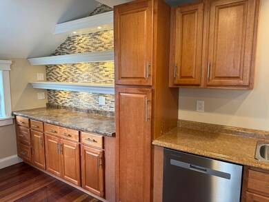 37 Upham St, Salem, MA 01970 - photo 5