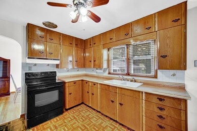 236 N Wright St, Griffith, IN 46319 - photo 3