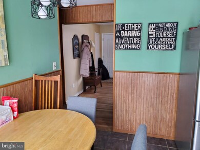 852 Voorhees Ave, Middlesex, NJ 08846 - photo 3