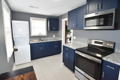 807 7th St unit 2, Galveston, TX 77550 - photo 3