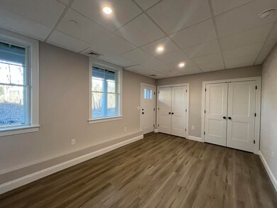 16 Juniper Ln, Portsmouth, NH 03801 - photo 4