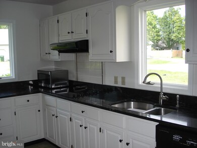 308 Cove View Dr, Saint Michaels, MD 21663 - photo 5