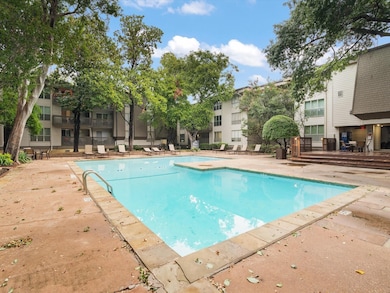 4859 Cedar Springs Rd unit 240, Dallas, TX 75219 - photo 6