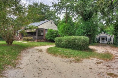 House & Cottage