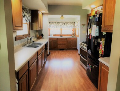 324 W Johnson Rd, La Porte, IN 46350 - photo 6