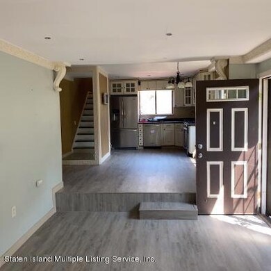 46 Fox Hunt Ct, Staten Island, NY 10301 - photo 3