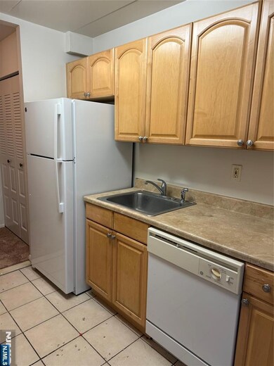 873 Main St unit 2C, Hackensack, NJ 07601 - photo 4