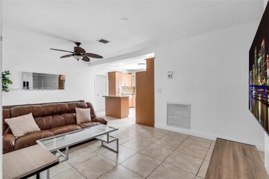 2970 NW 15th St unit 2970, Miami, FL 33125 - photo 4
