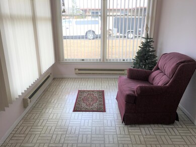 1b acorn sunroom