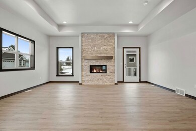 497 Papermill Cir, Kimberly, WI 54136 - photo 6