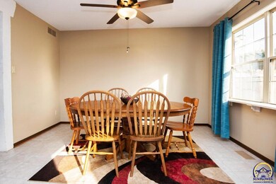 3040 SW Randolph Ave, Topeka, KS 66611 - photo 6