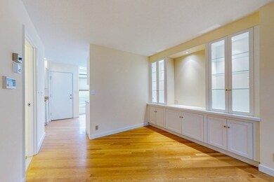 676 Huron Ave unit Ave, Cambridge, MA 02138 - photo 4