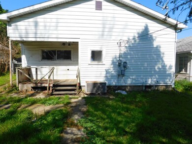2714 S High St, Muncie, IN 47302 - photo 2