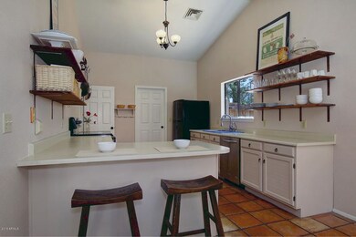 Light and Bright Kitchen!