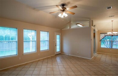 122 Chimney Rock Dr, Weatherford, TX 76086 - photo 4