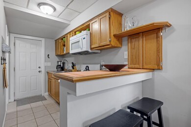 792 Grove St unit 4, Manchester, NH 03103 - photo 7